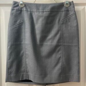 Banana Republic gray miniskirt